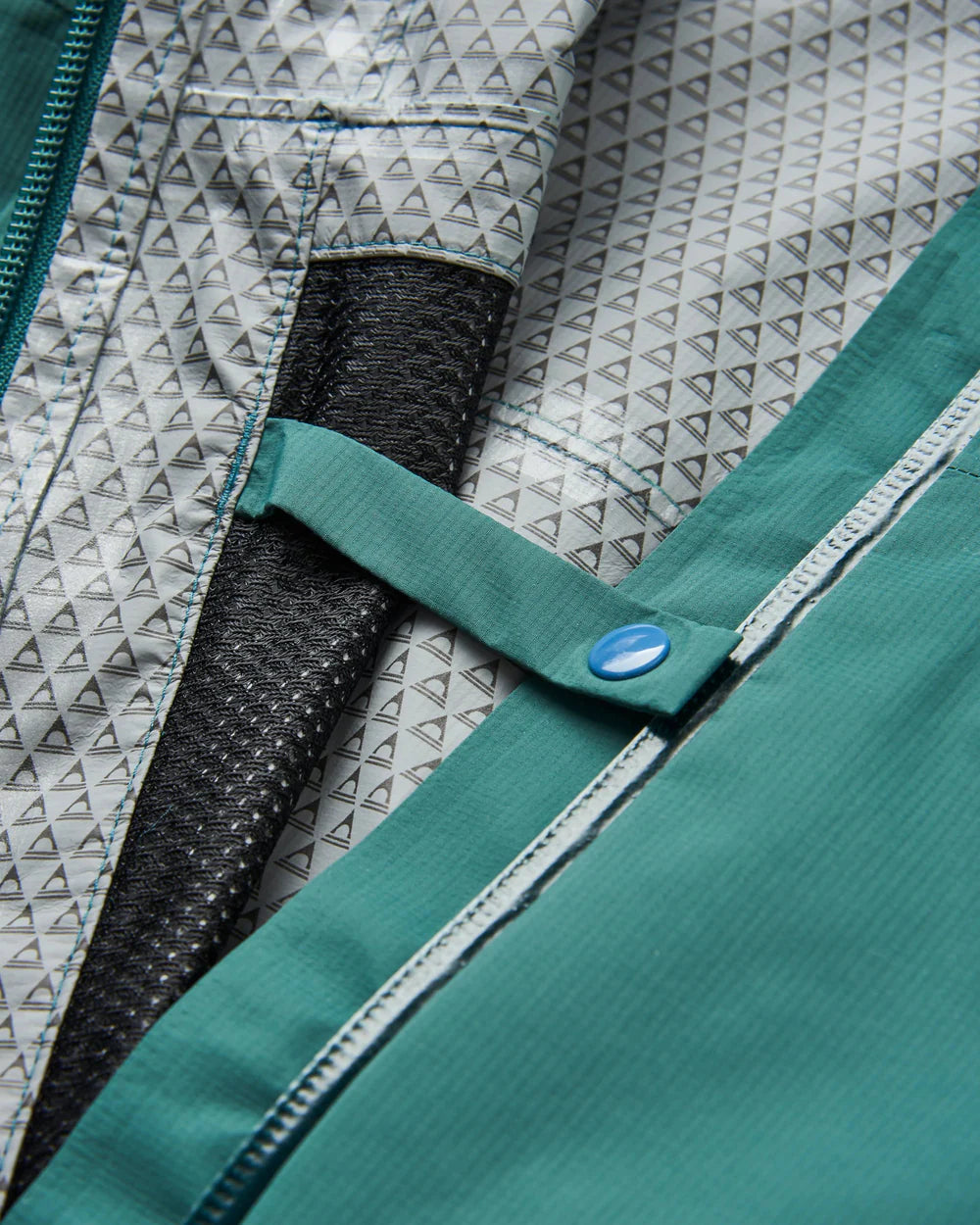 Passenger Mens Trailscape Lite Waterproof Jacket