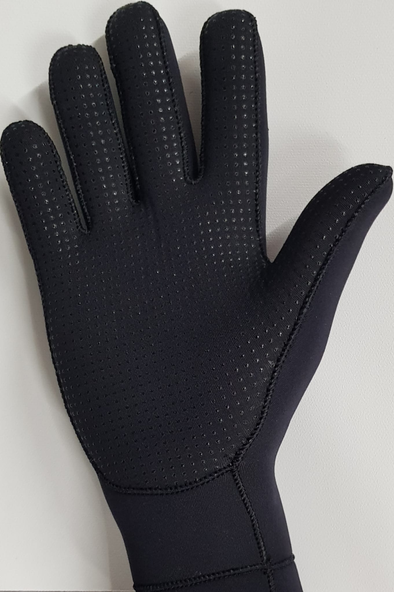 MDNS 3mm Grip Gloves